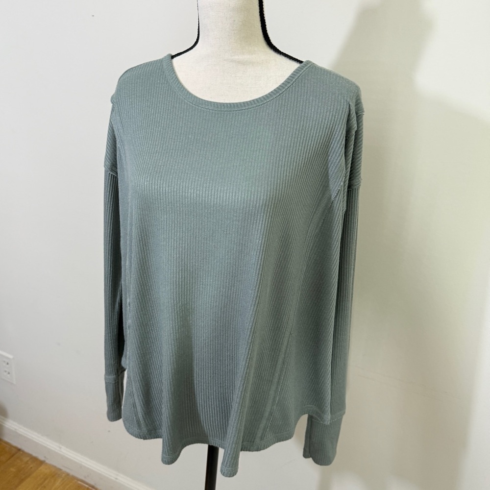 Knox Rose Ribbed Long Sleeve Tee - Sage. Says sm but it runs lg
